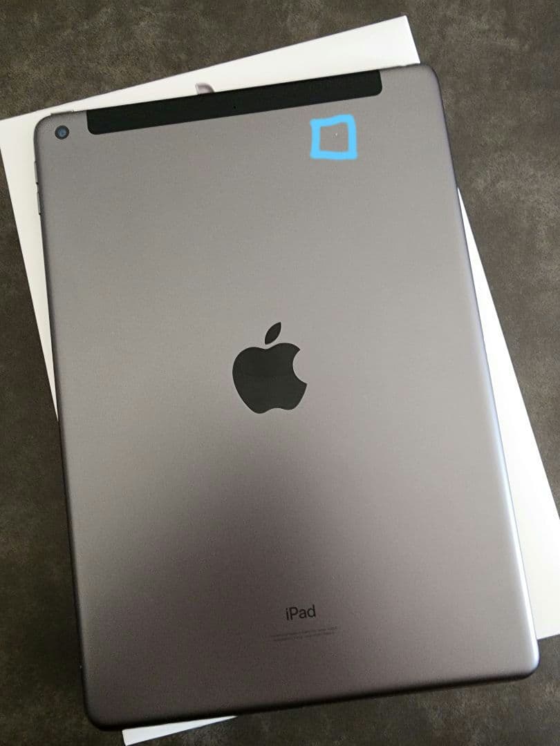 iPad 第9世代 64GB シルバー Wi-Fi+Cellularモデル