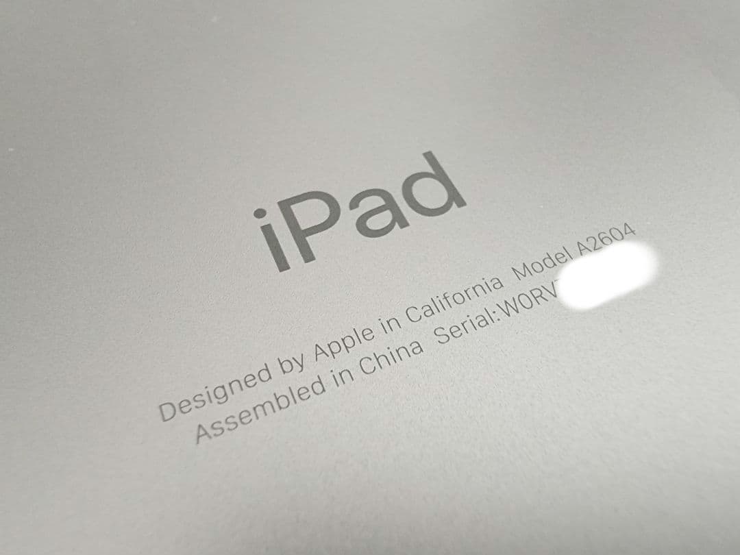 iPad 第9世代 64GB シルバー Wi-Fi+Cellularモデル