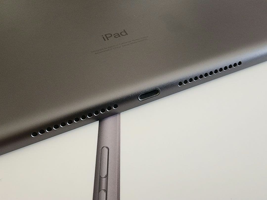 iPad 第9世代 64GB シルバー Wi-Fi+Cellularモデル