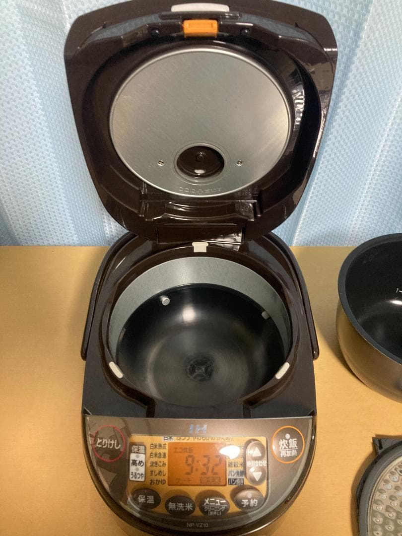 ★美品★2019 年製 Zojirushi NP-VZ10 炊飯器 5.5合