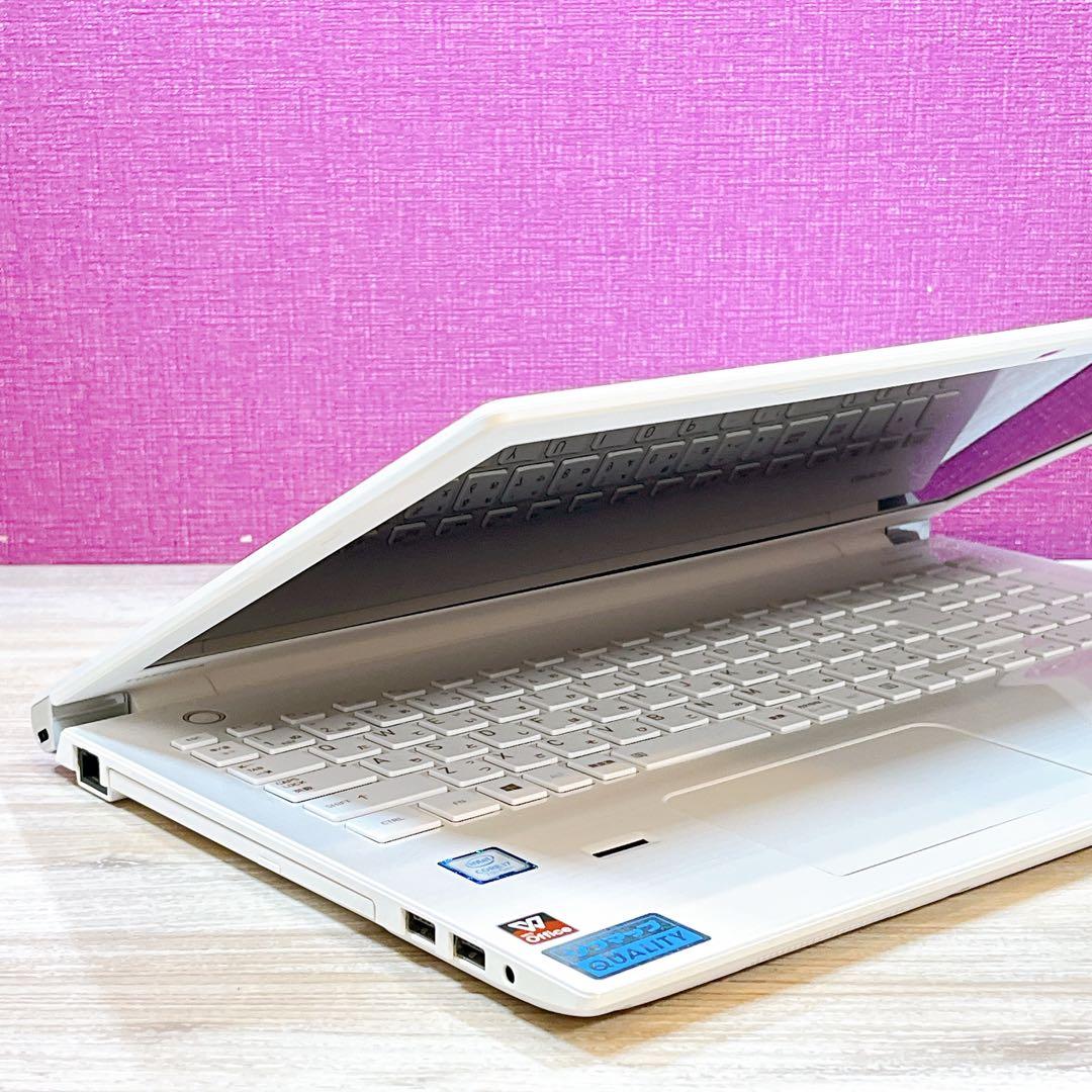 dynabook Core i7 8GB SSHD1TB ブルーレイ Win11