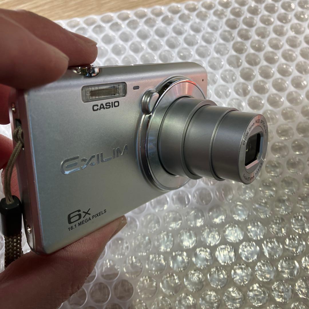 な*ぬ様 CASIO EXILIM 14.1メガピクセル デジカメ動作済み　即決