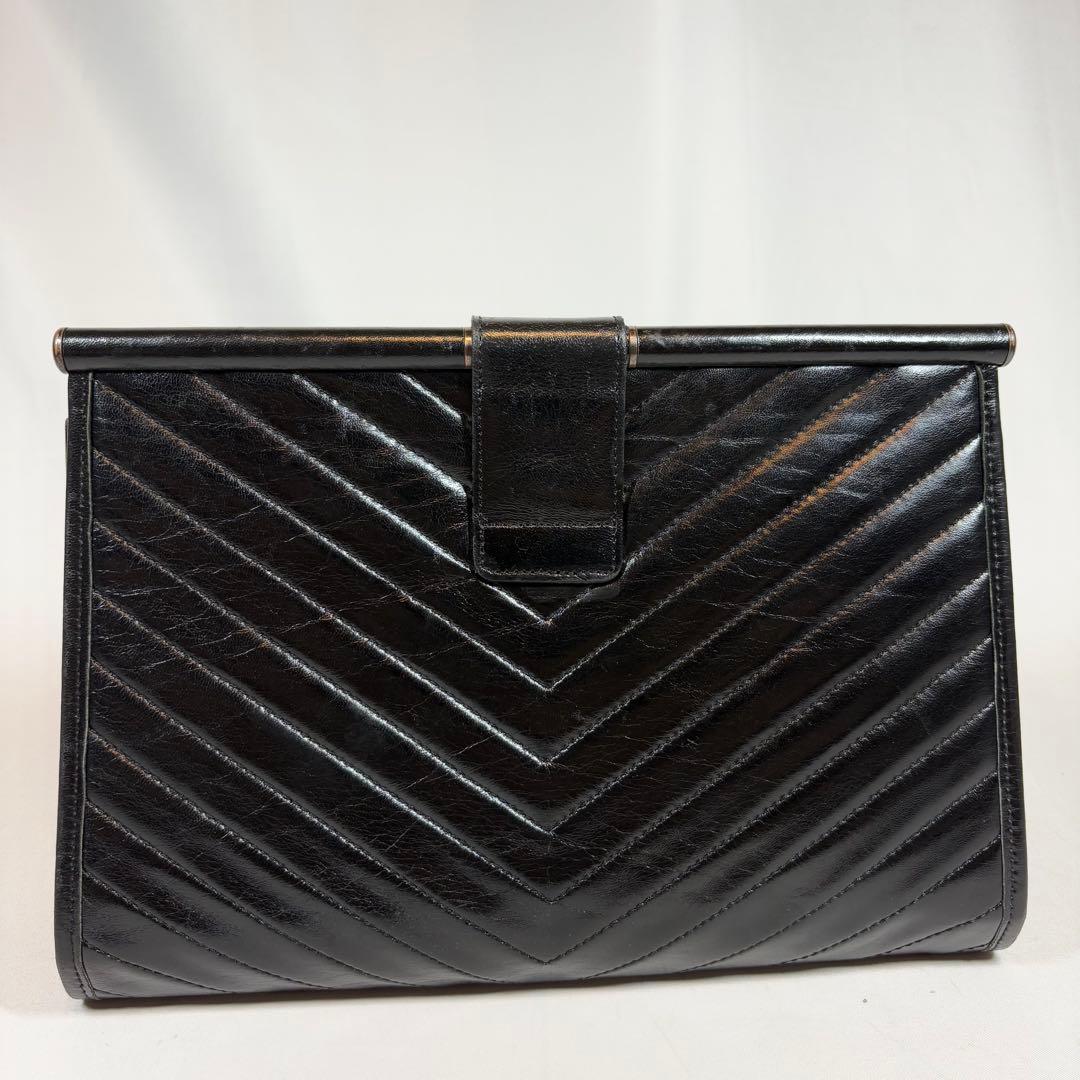イヴ・サンローラン クラッチバッグ カサンドラロゴ　黒　レザー キルティング