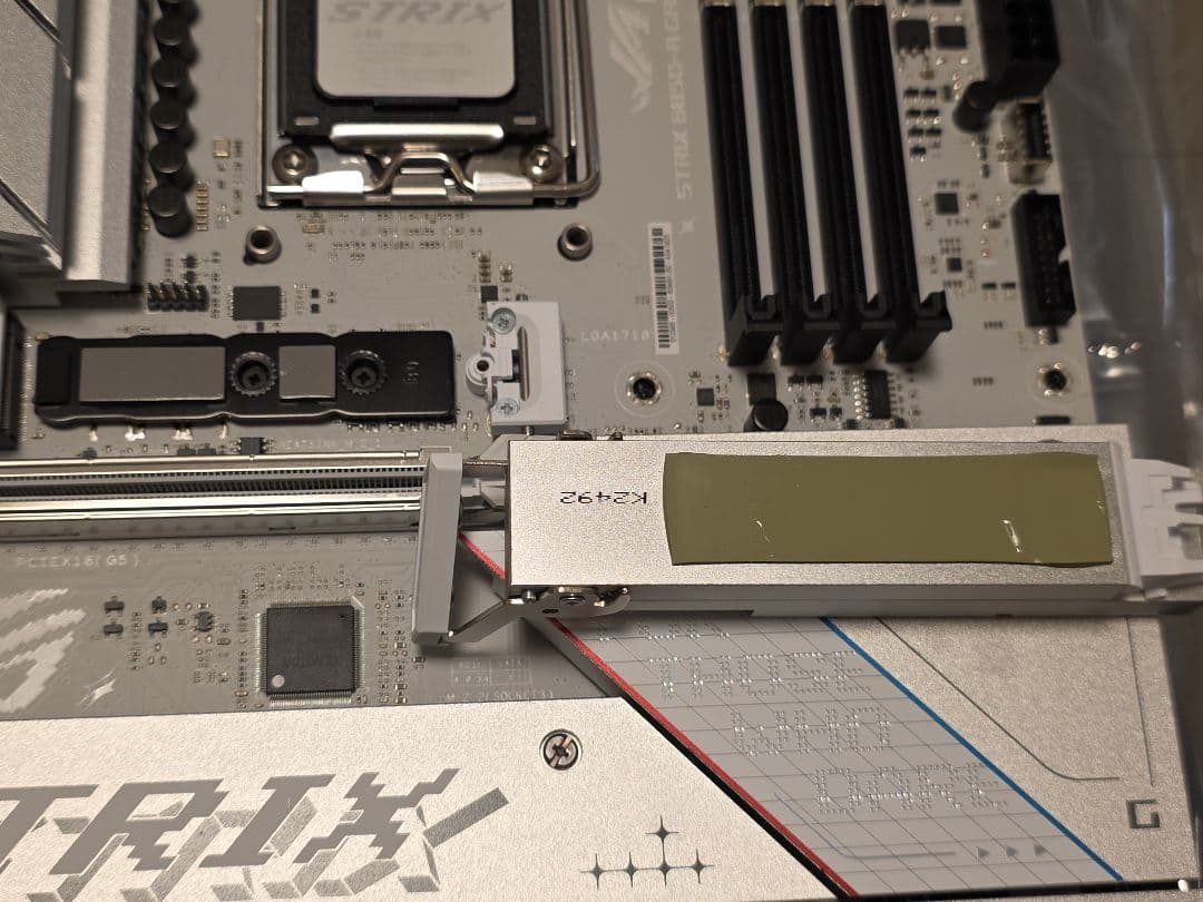 ROG STRIX B850-A GAMING WIFI マザーボード