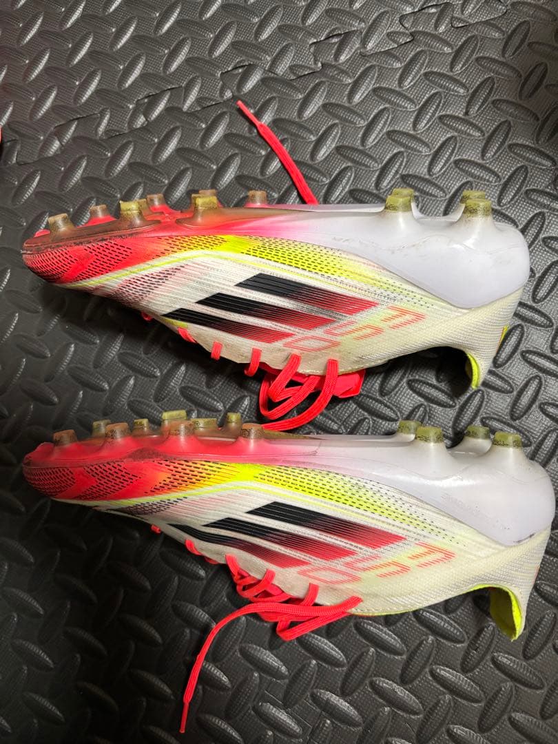 adidas F50 AG サッカーシューズ・スパイク