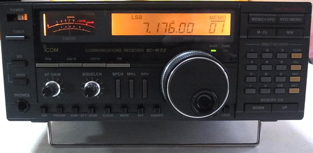 ICOM IC-R72 受信機　(100KHz～30MHz）