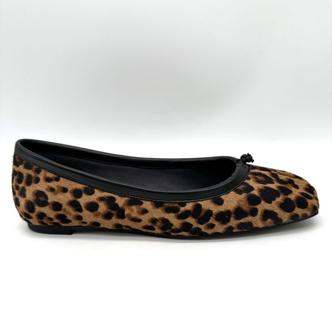 〈極美品〉Le Talon GRISE【22.5】レザースクエアプリーツフラット