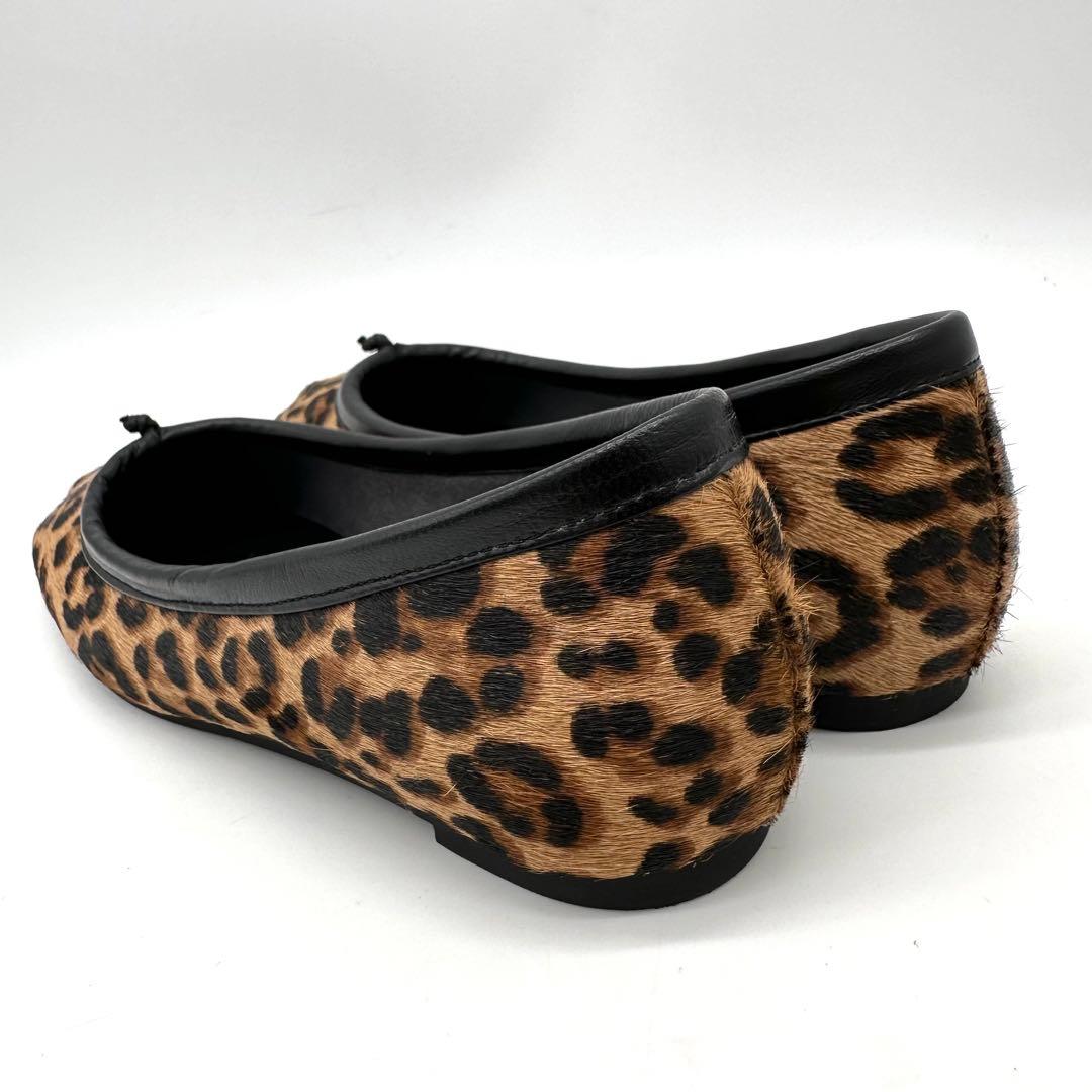 〈極美品〉Le Talon GRISE【22.5】レザースクエアプリーツフラット