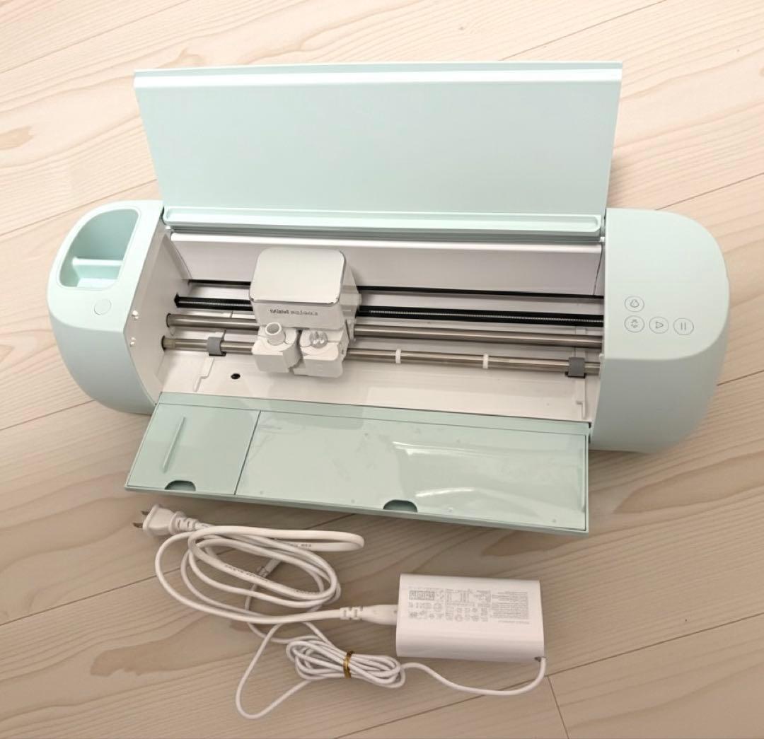 【最終値下げ】Cricut Explore 3｜クリカット｜マット5枚付｜動作〇