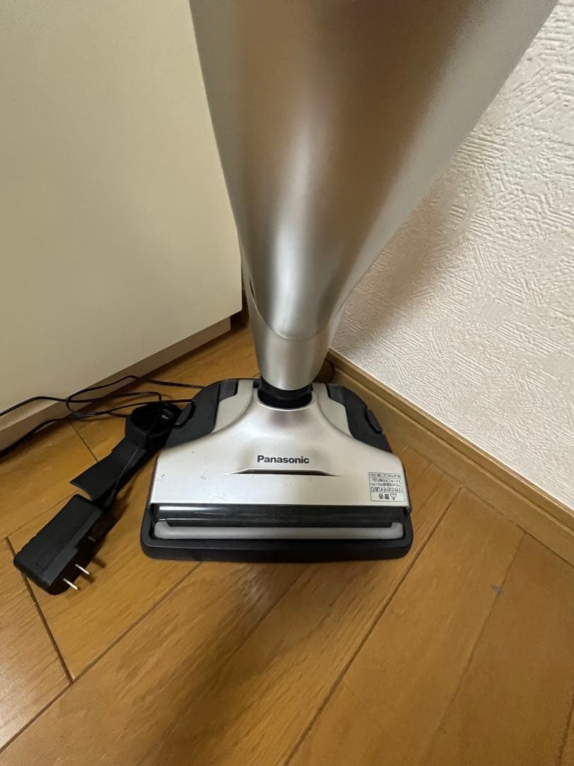 Panasonic スティッククリーナー 本体 シルバー