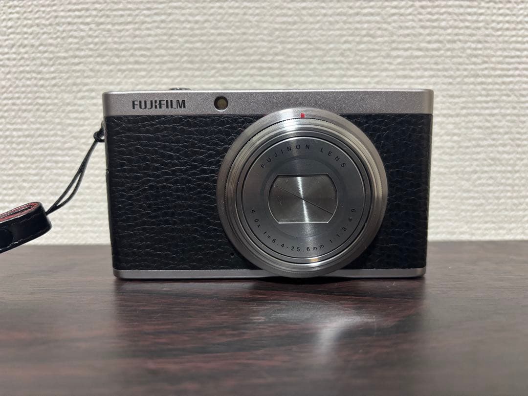 Fujifilm XF1 ジャンク 通電確認のみ