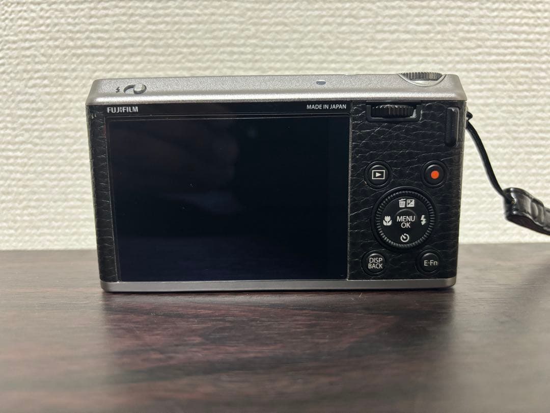 Fujifilm XF1 ジャンク 通電確認のみ