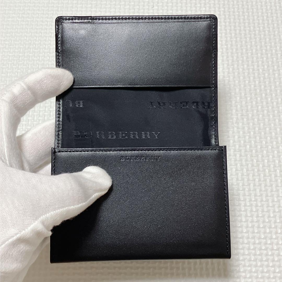 ・未使用　BURBERRYバーバリー レザーカードケース　名刺入れ　黒　箱付き