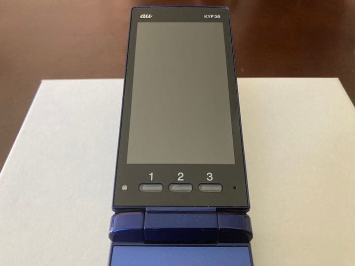 かんたんケータイ　KYF38