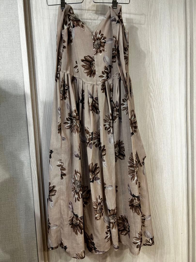 ワンピース Herlipto Sunflower-Printed Midi Dress