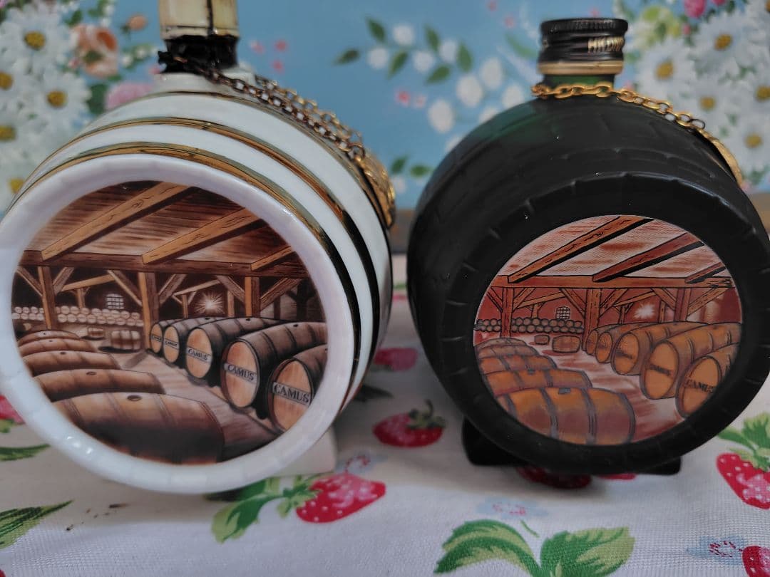 【希少】カミュ　ナポレオン　コニャック　ヴィエイユ　リザーブ　樽型　デキャンタ