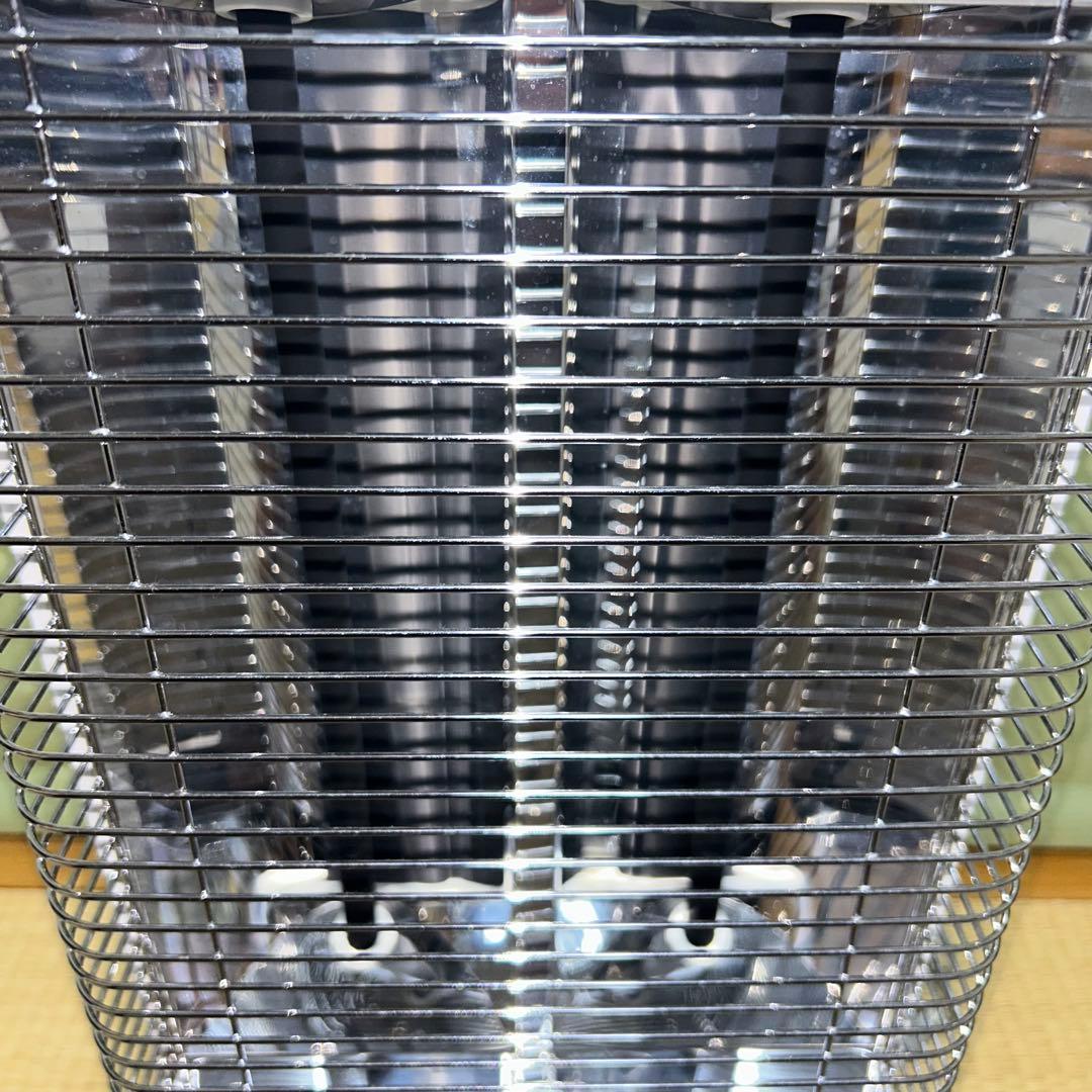 【ダイキン】遠赤外線暖房機　セラムヒート　ERFT11VS-W