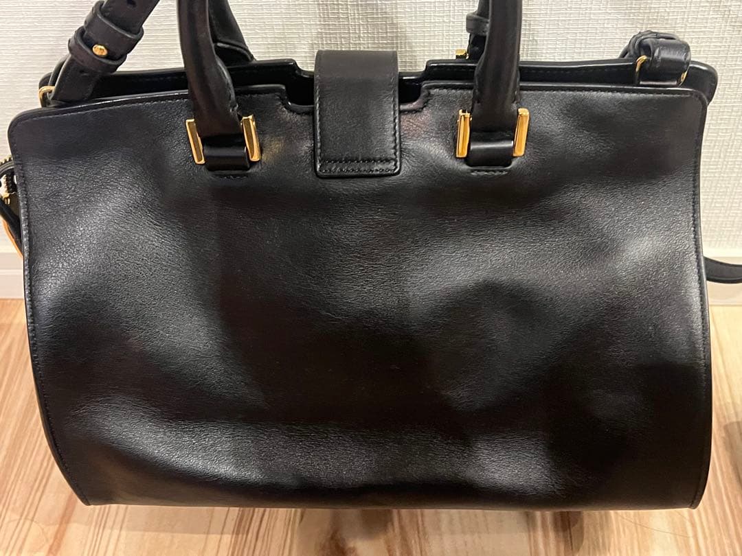 YSL 黒 レザー ショルダーバッグ　2/8迄の出品