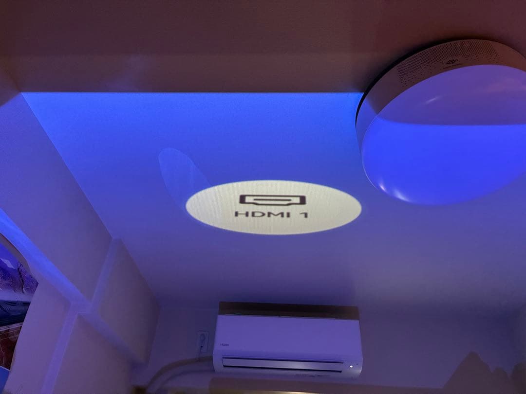 交渉可能　XGIMI M1 プロジェクター 使用僅か