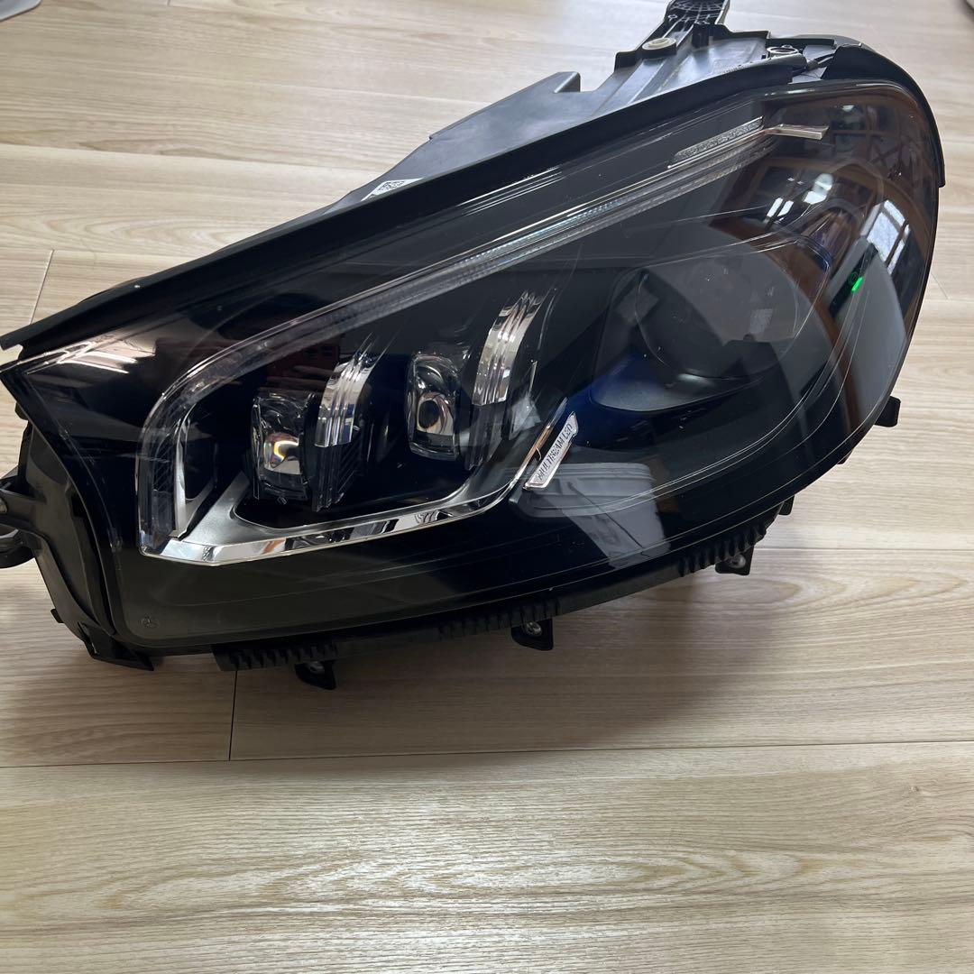 Mercedes-Benz gls400d ヘッドライト　左　ウインカー異常