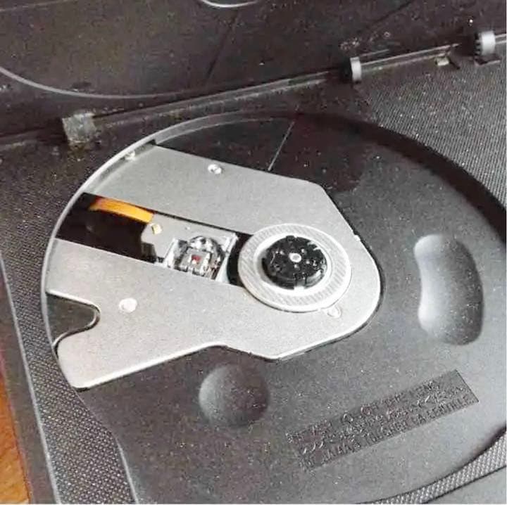 SONY ポータブルDVDブレーヤー DVP-FX860DT