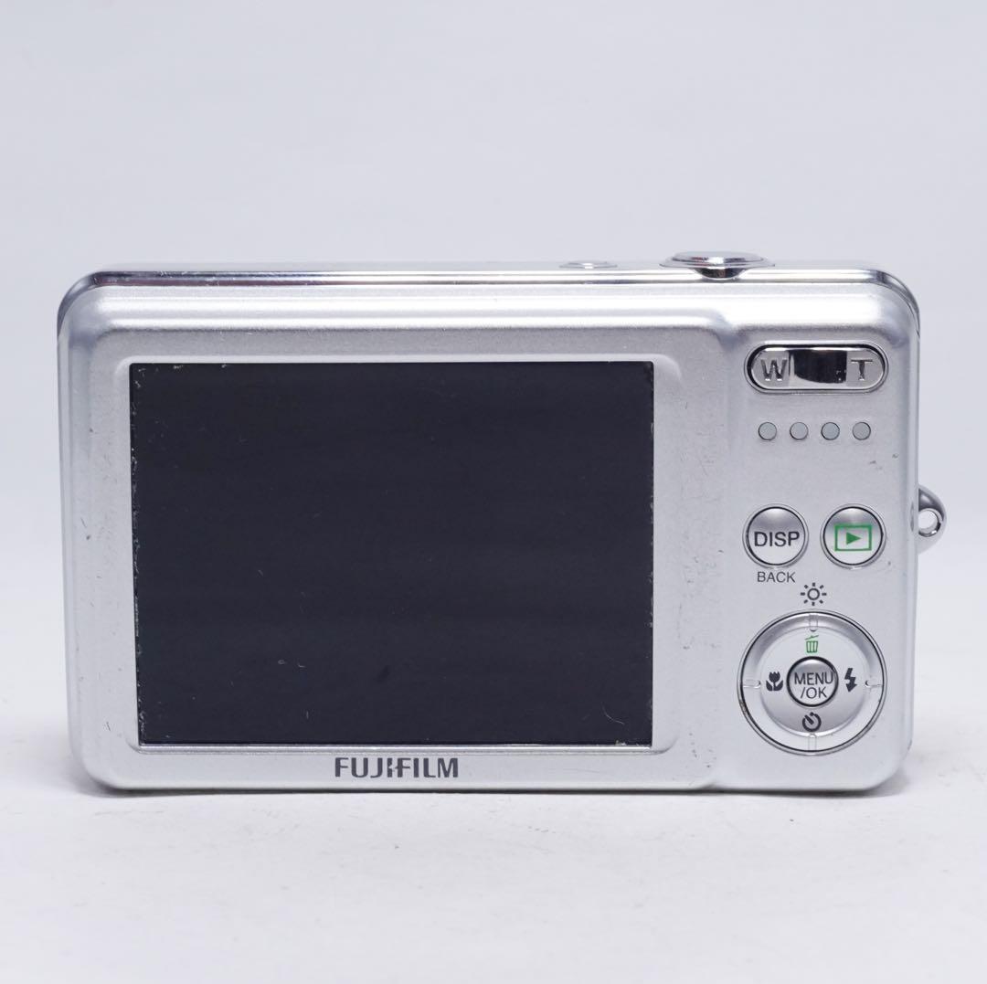 動作確認済 良品 FUJIFILM FinePix J30 シルバー コンデジ