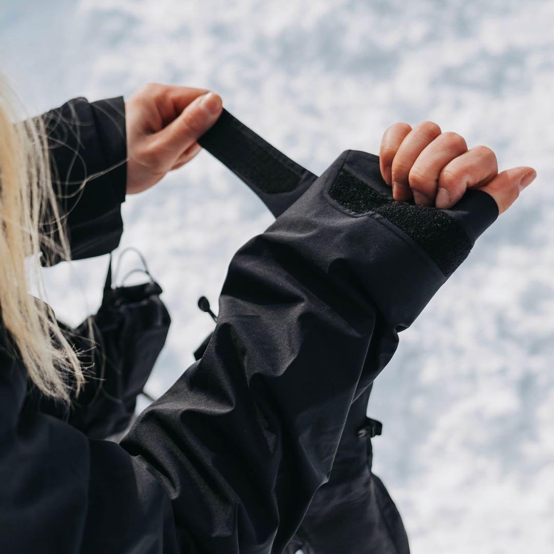 Burton [ak] GORE-TEX アップシフトジャケット M レディース