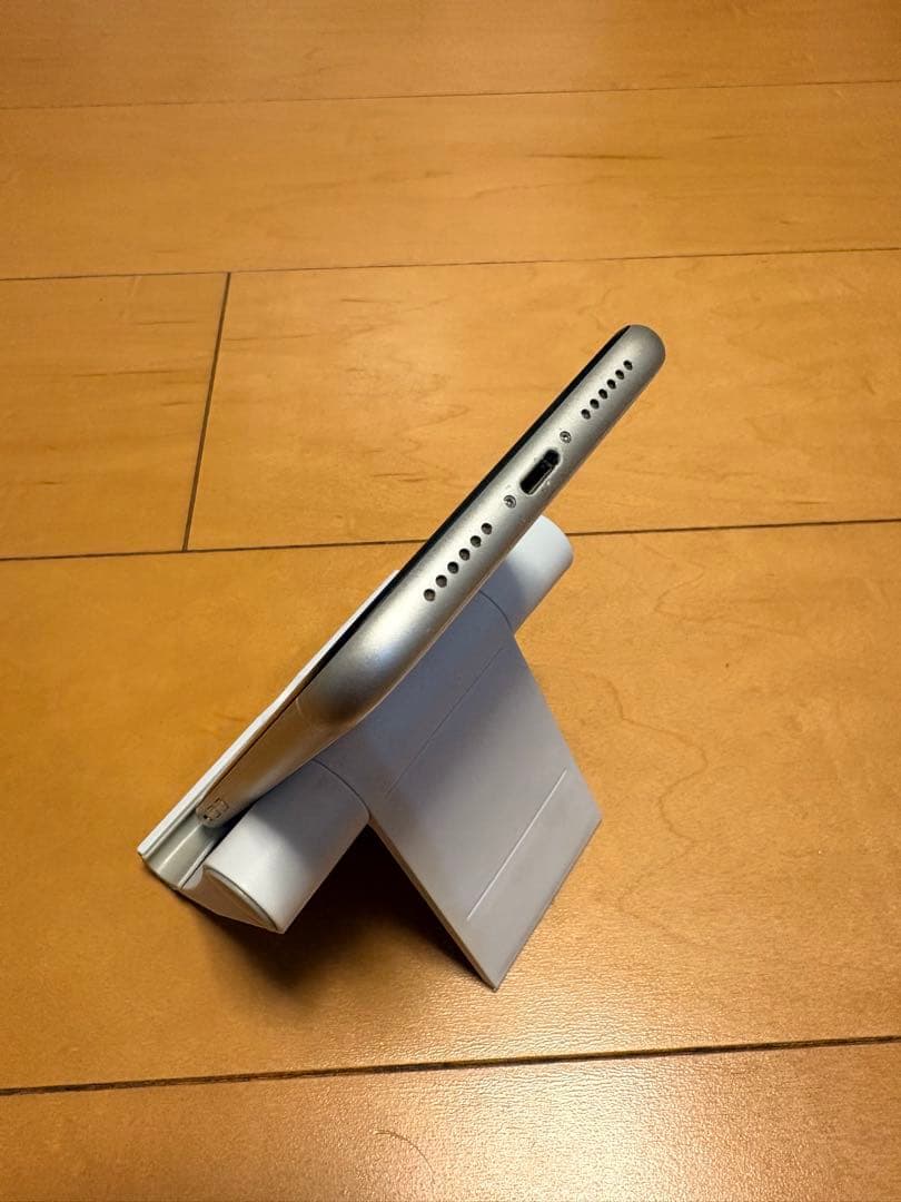 「iPhone11 128GB SIMフリー 動作良好 Apple正規修理済　白