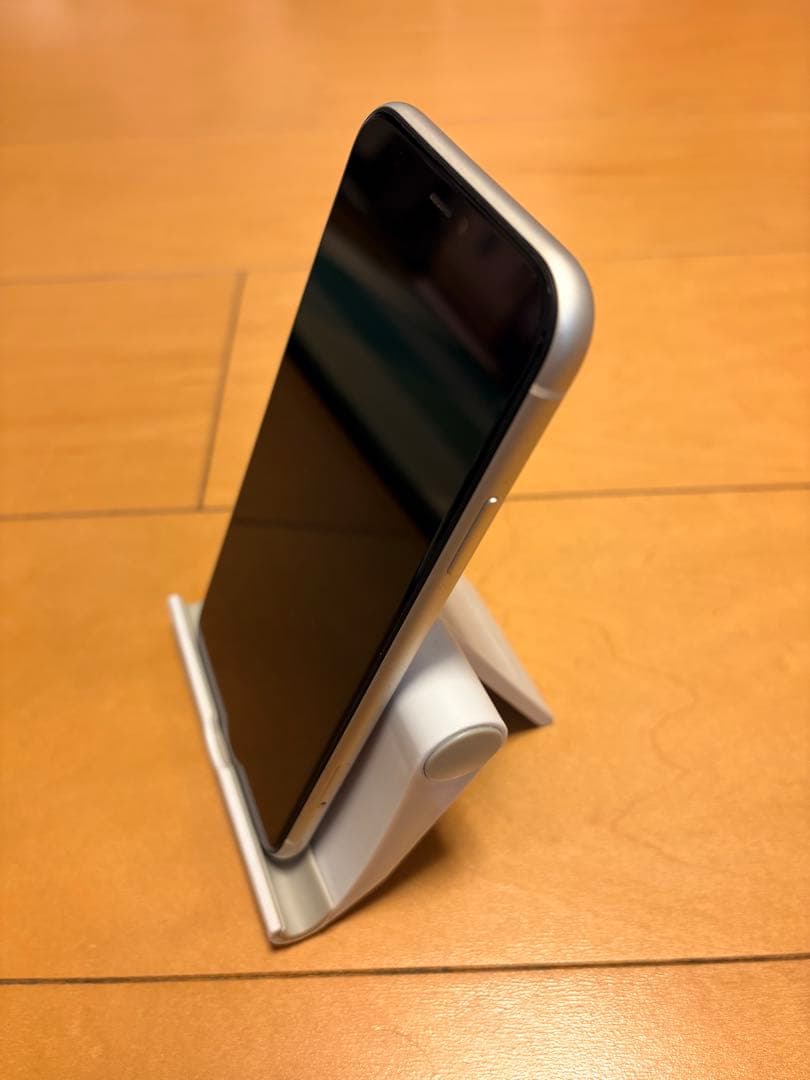 「iPhone11 128GB SIMフリー 動作良好 Apple正規修理済　白