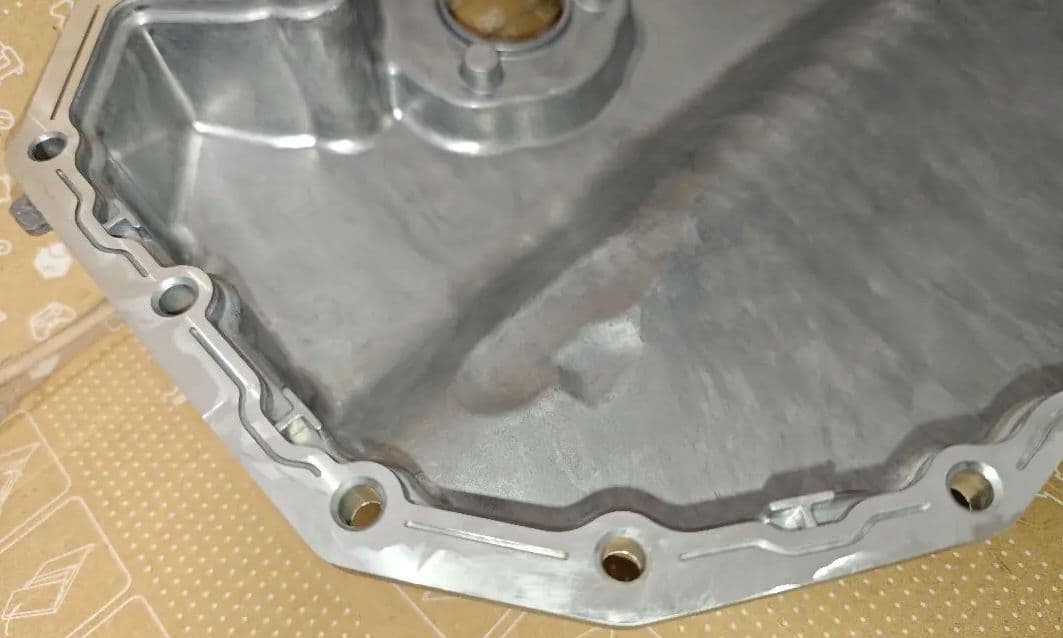 VW EA888 アルミニウム エンジン オイルパン 06K103600R