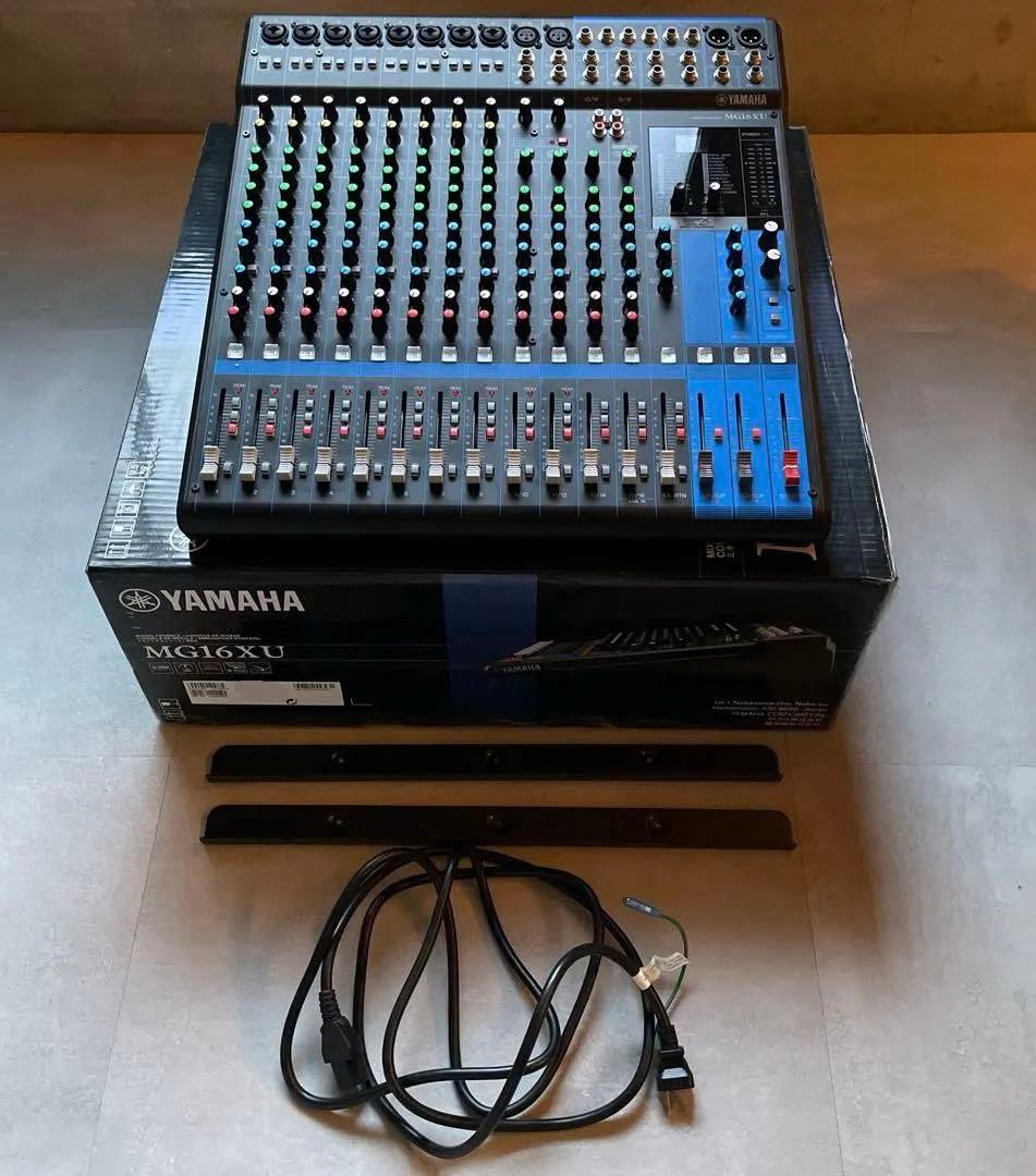 (セール中)ラックマウント付き　YAMAHA MG16XU アナログミキサー