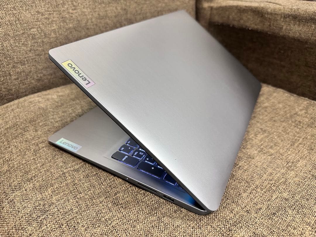 Lenovo i5-11世代　15.6インチバッテリー100％　office