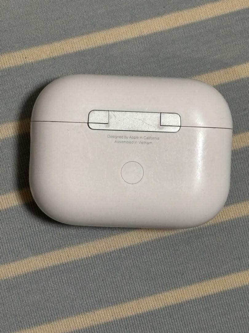 AirPods Pro 2左耳　本体 充電ケース付き