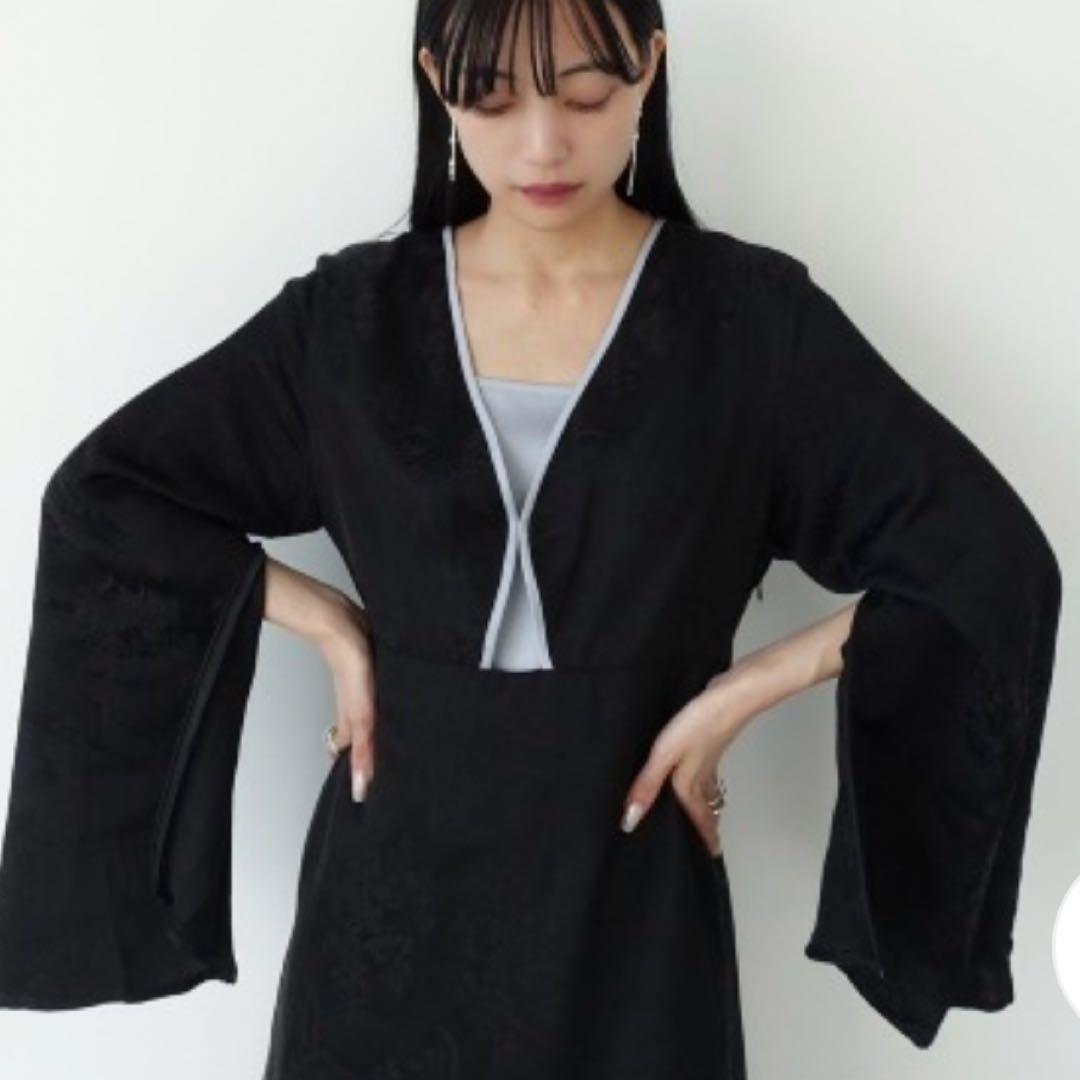 sahara サハラ　Curve Piping Flower Dress