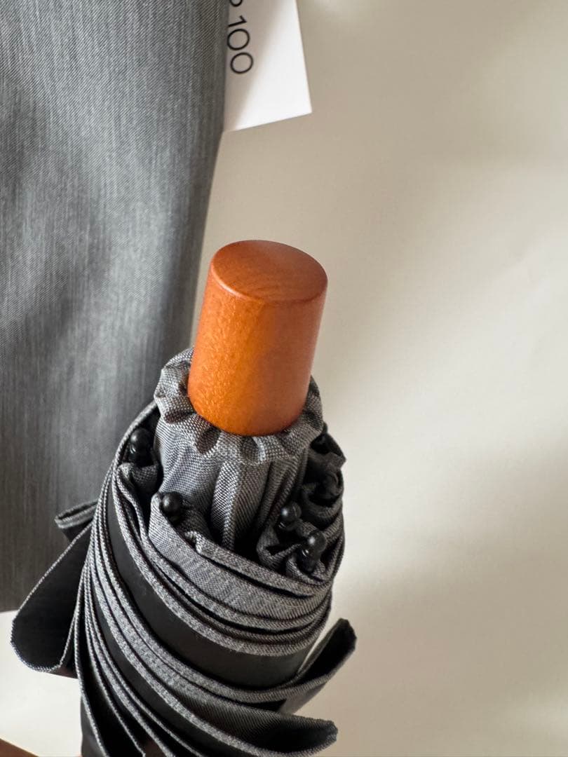 サンバリア100 折りたたみ日傘 ２段折 / フロスト グレー　未使用