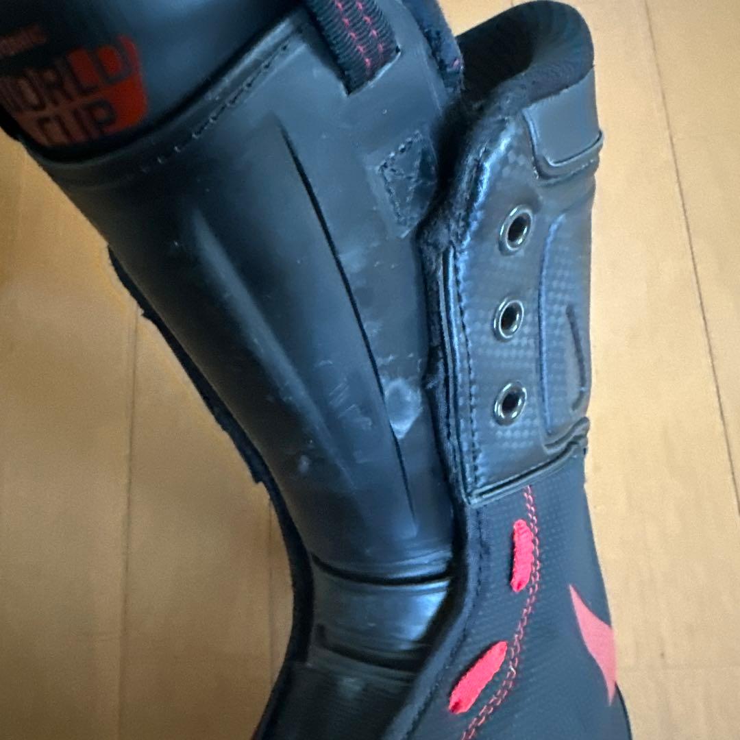 ATOMIC REDSTER STI 130 スキーブーツ レッド