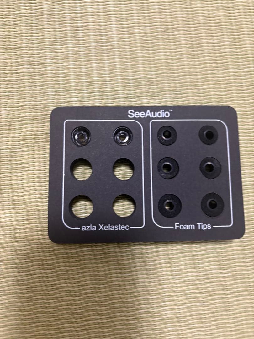 イヤホン Seeaudio Bravely