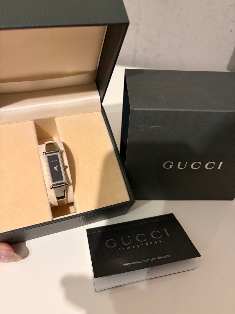 GUCCI時計　バングル　1500L ブラック　箱付き　レディース