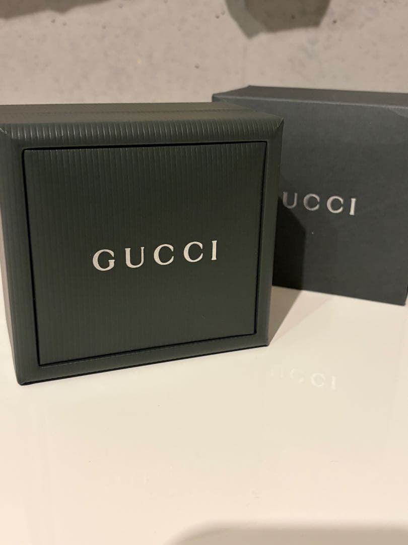 GUCCI時計　バングル　1500L ブラック　箱付き　レディース