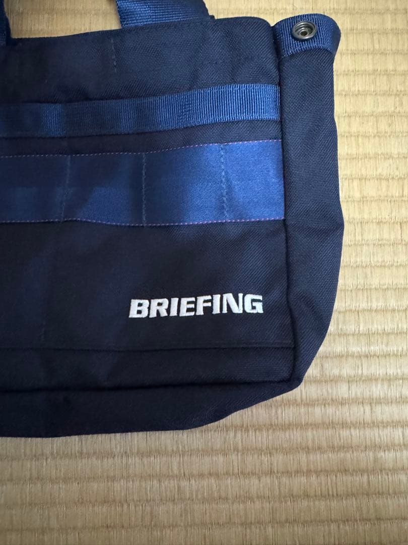 BRIEFING ネイビー ラウンドバッグ