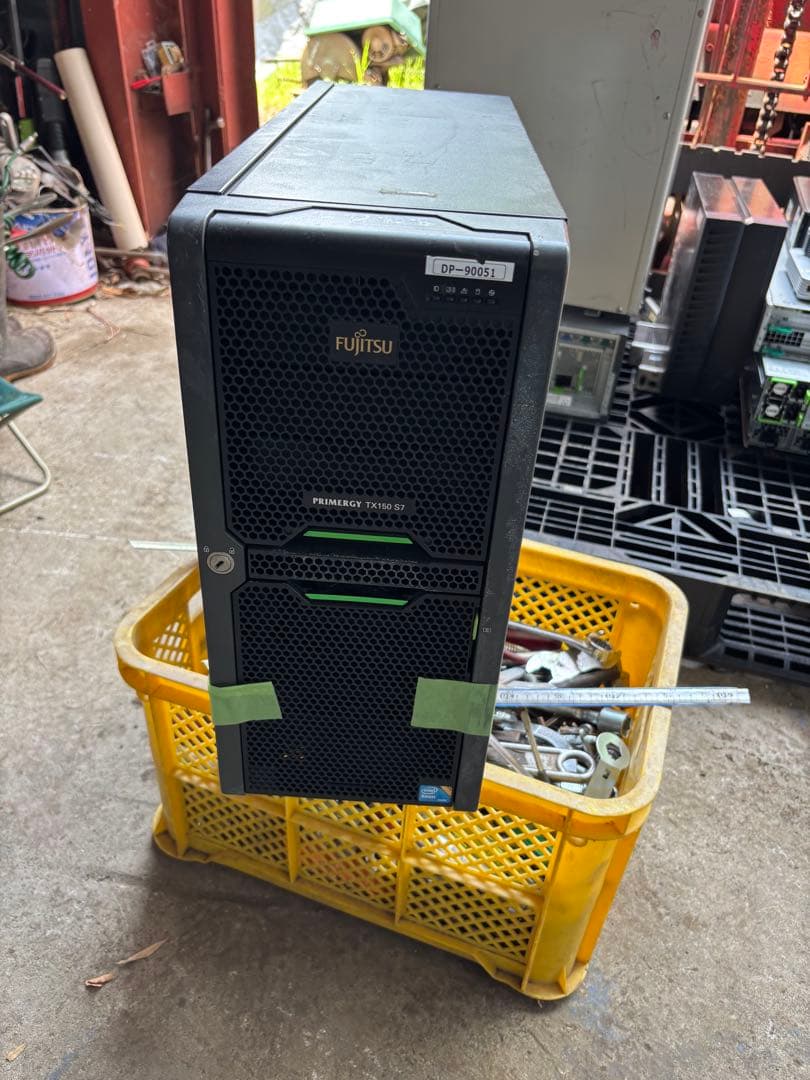 M62富士通PRIMERGY TX150 S7サーバータワー型パソコン通電確認済