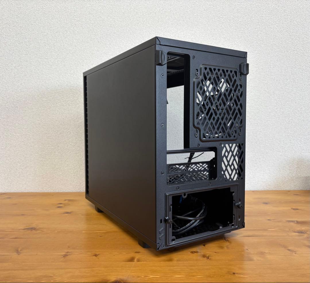 Fractal Design Define7 Nano TG Light ケース
