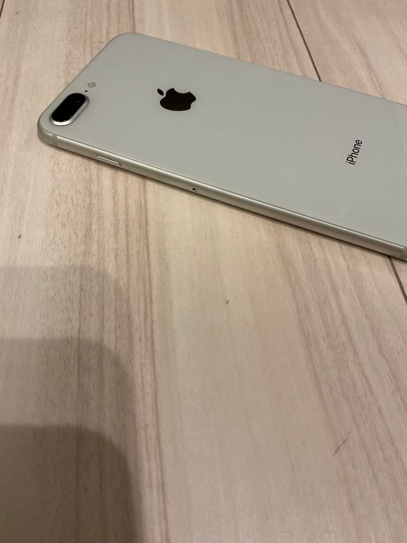 Apple iPhone 8Plus シルバー256GB