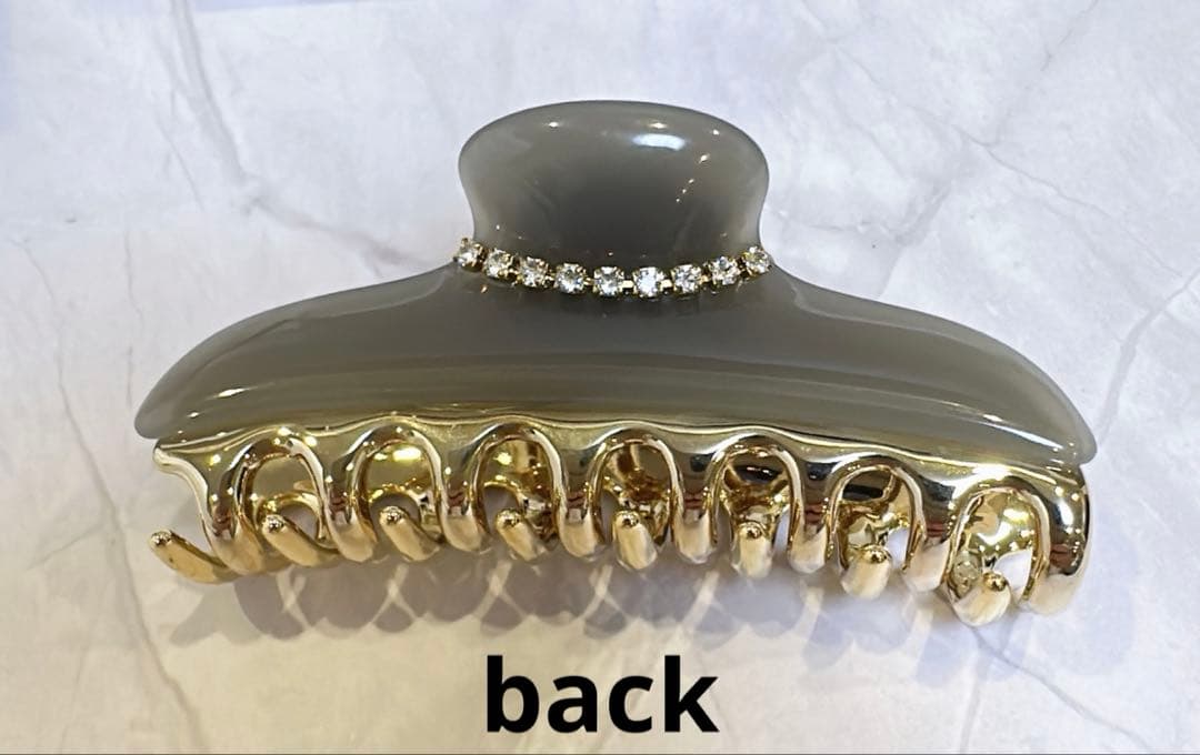 【新品未使用】ACCA ヘアクリップ グレー Mサイズ ロゴ入り