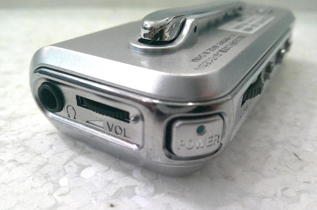 ★動作品 美品 SONY ソニー 小型 ポケットラジオ SRF-M98★