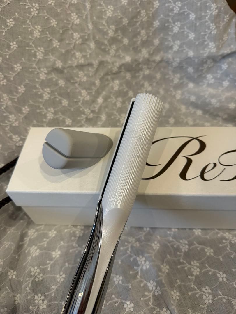 リファ⭐︎ストレートアイロン