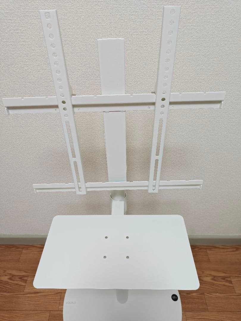 【廃盤】EQUALS Wall ホワイト スタンド式テレビ台 円形ベース