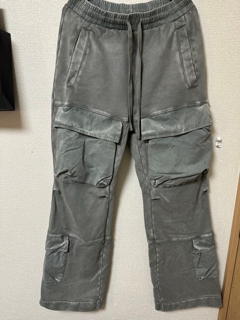 ENTIRE STUDIOS【エンタイアスタジオ】