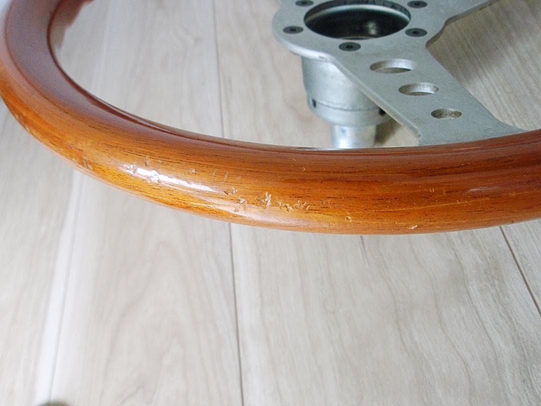 MOMO INDY ホーン・ボス付きウッドステアリング 木製ハンドル インディ