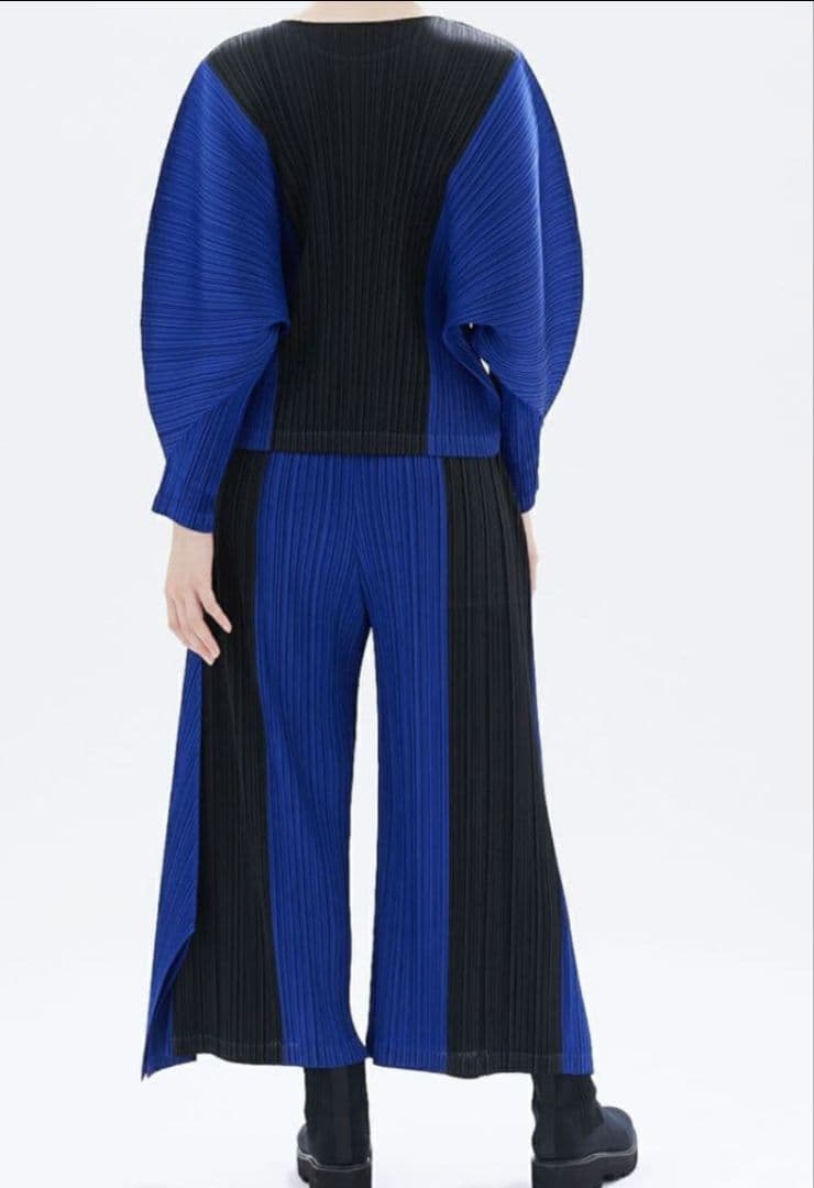 ♥PLEATS PLEASE ♥プリーツプリーズ　 青・黒　　新品　本物